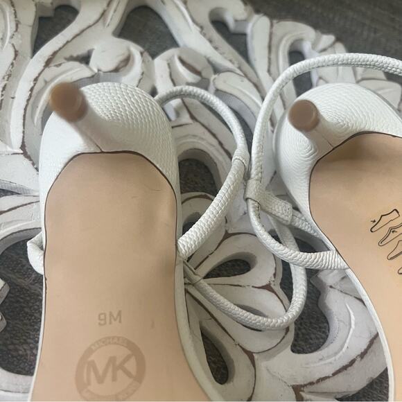 Kate Spade Tabi Flower Sandals Shoes Women’s 6 NEW - Picture 8 of 9